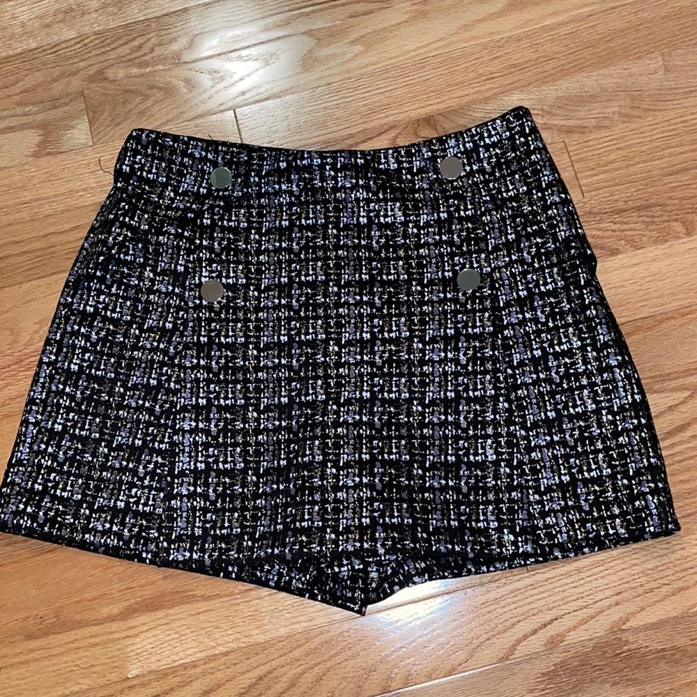 Zara skirt with shorts (scort)